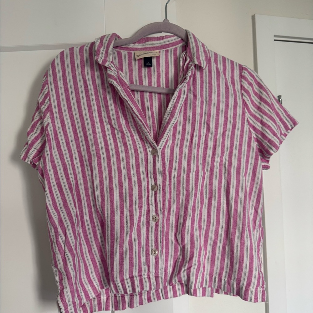 Universal Thread Pink and White Cropped Striped Shirt